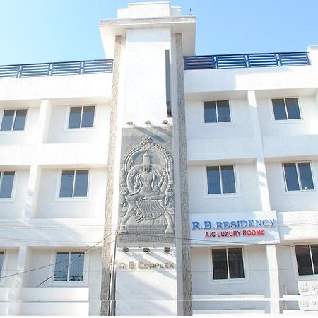 R B Residency Hotel Ченай Екстериор снимка