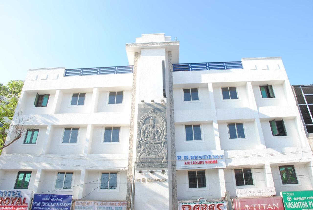 R B Residency Hotel Ченай Екстериор снимка